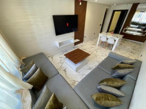 City Oasis - Luxury & Pool